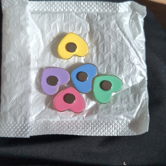 🍁Cute Heart-Shaped Fridge Magnets (5 pack) - Picture 2 of 3